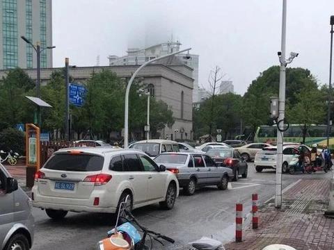 现场爆料梅州封路最新消息,多路段交通管制,出行请注意绕行 第2张 现场爆料梅州封路最新消息,多路段交通管制,出行请注意绕行 第2张